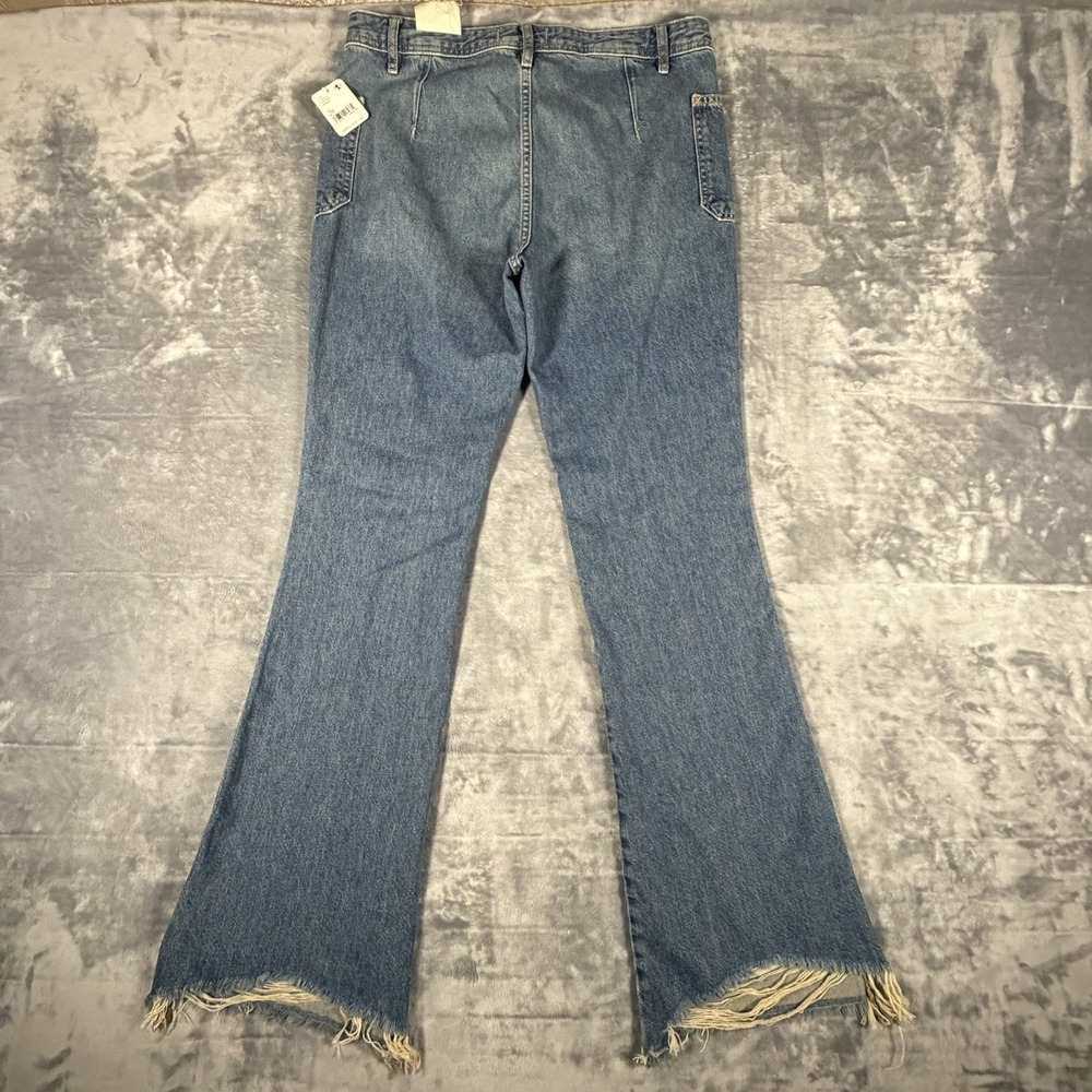 Free People Izzy Flare Jeans Women's 29 Blue Denim Flat Back Raw Distressed Hem - Picture 8 of 16